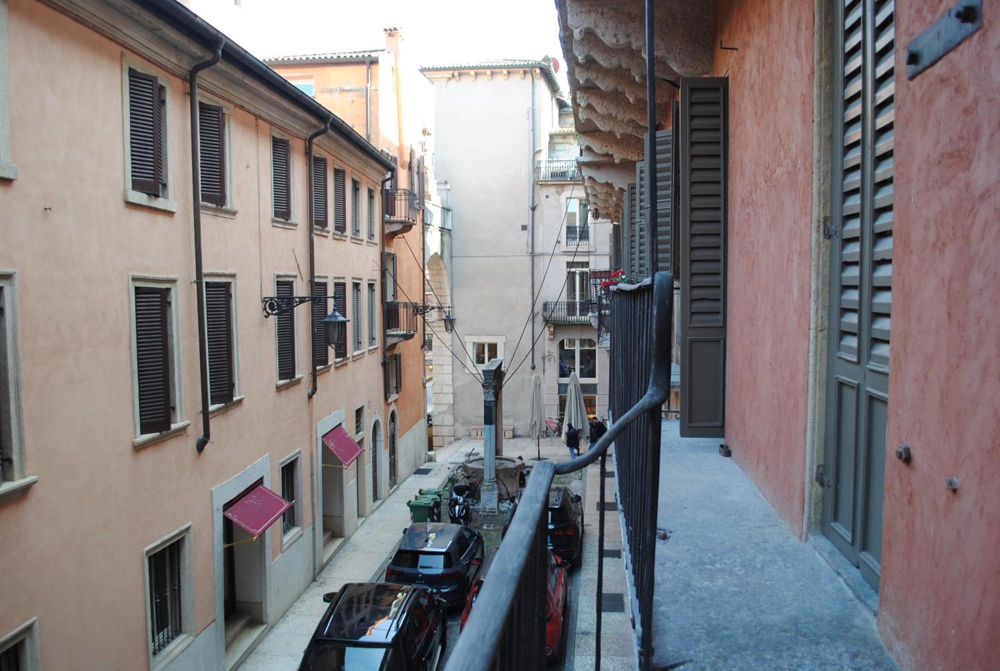 Dreaming Mazzanti 11 Apartment Verona Bagian luar foto